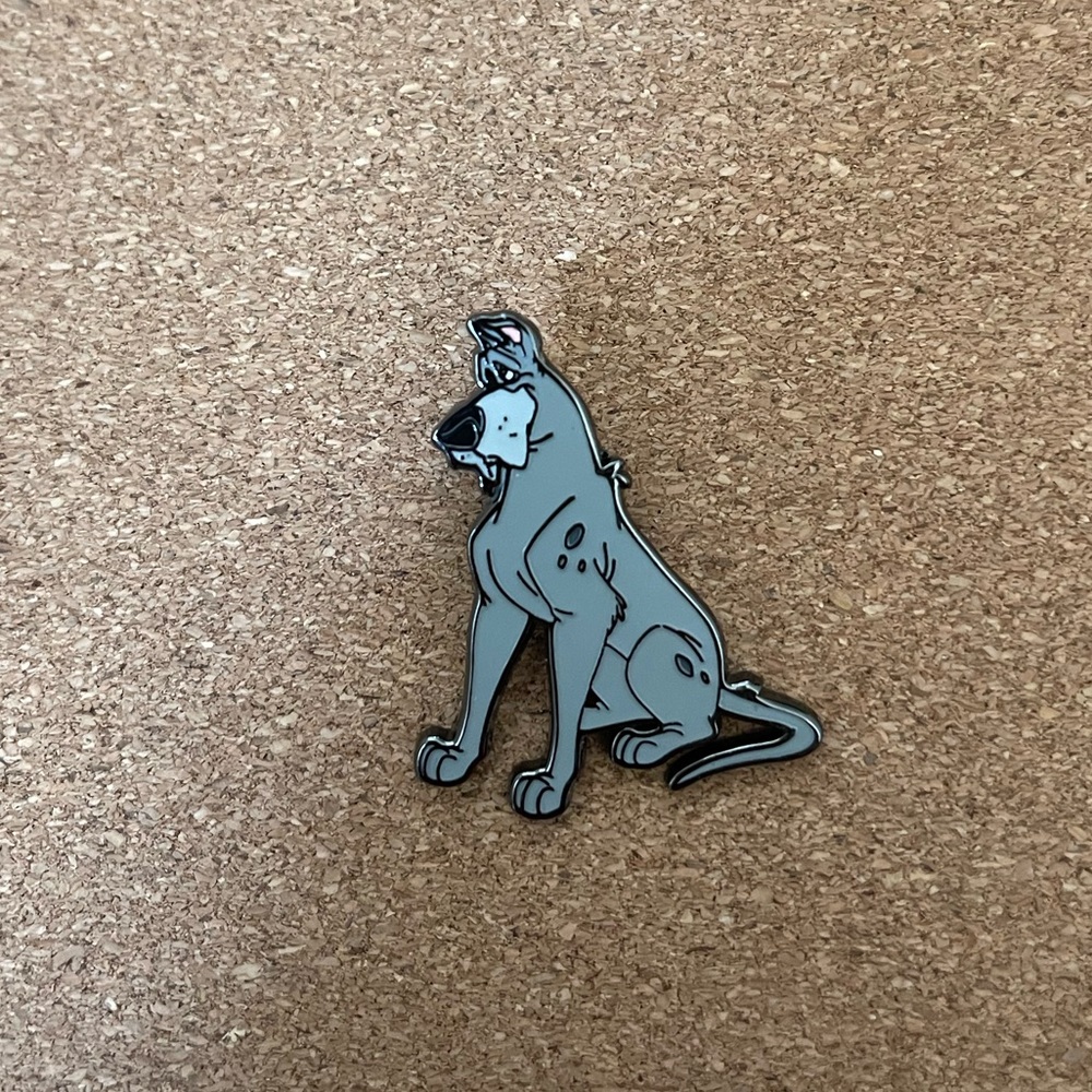 Einstein from Oliver & Company disney pin
